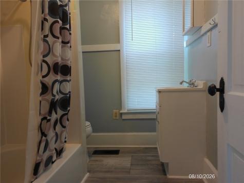 703 5th Street Victor IA 52347