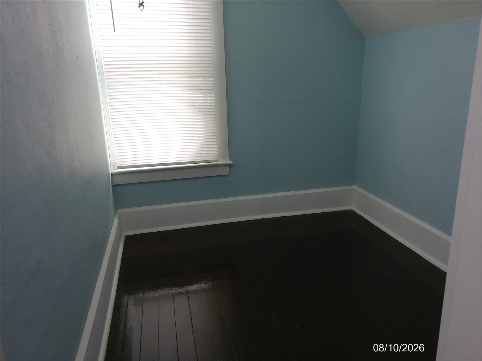 703 5th Street Victor IA 52347