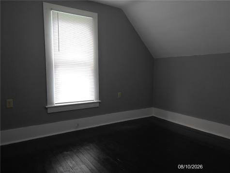 703 5th Street Victor IA 52347