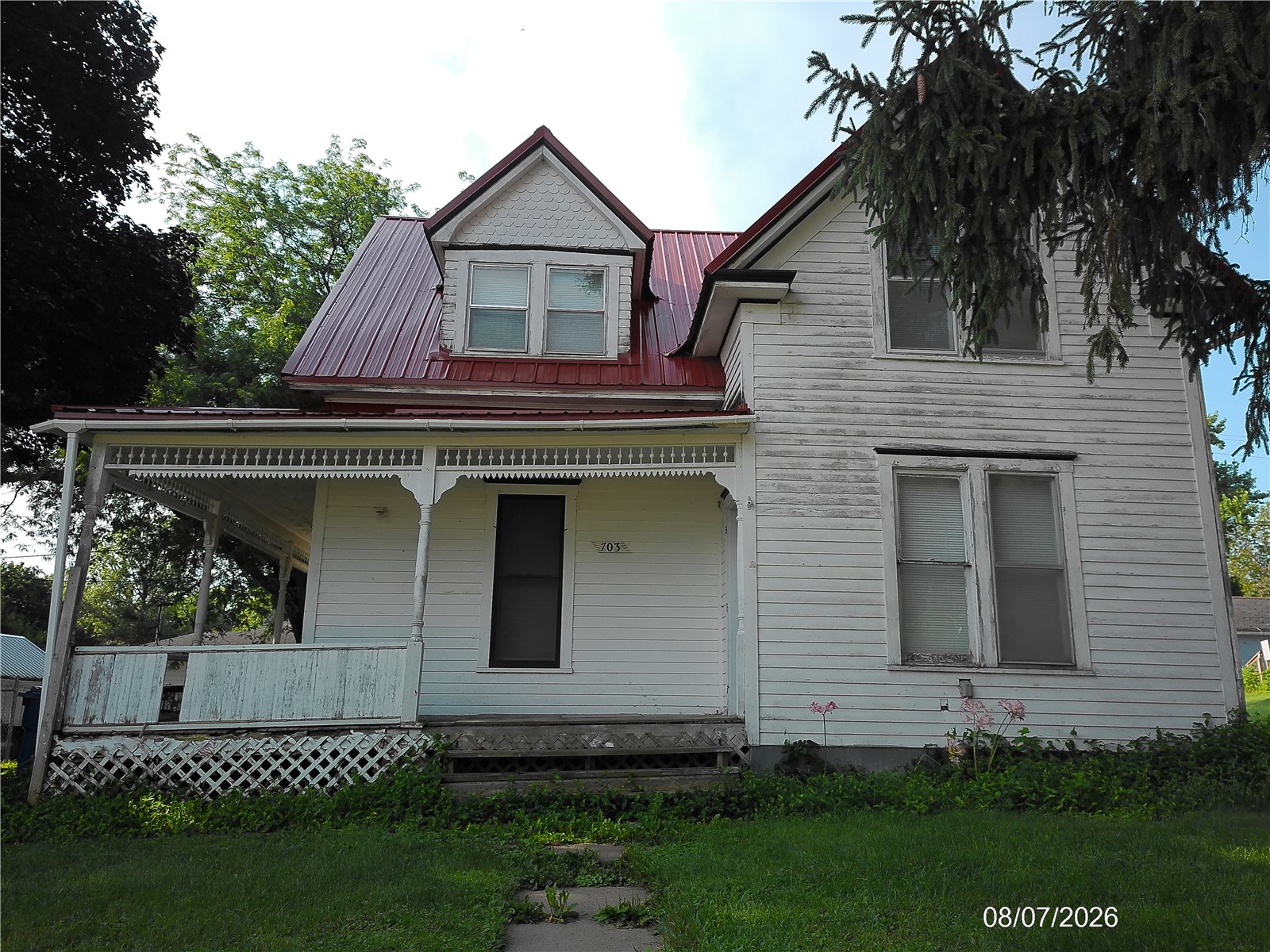 703 5th Street Victor IA 52347