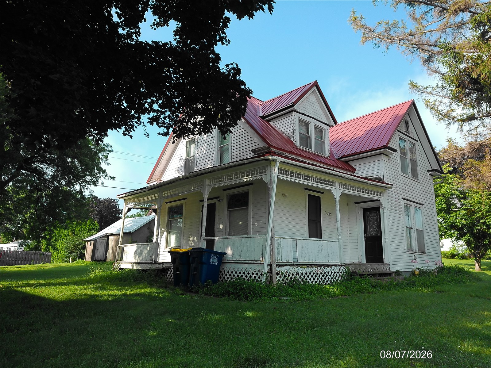 703 5th Street Victor IA 52347