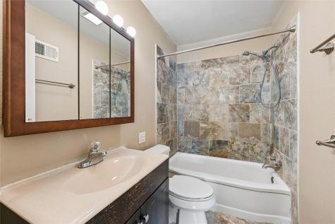 1117 35th Street NE Cedar Rapids IA 52402