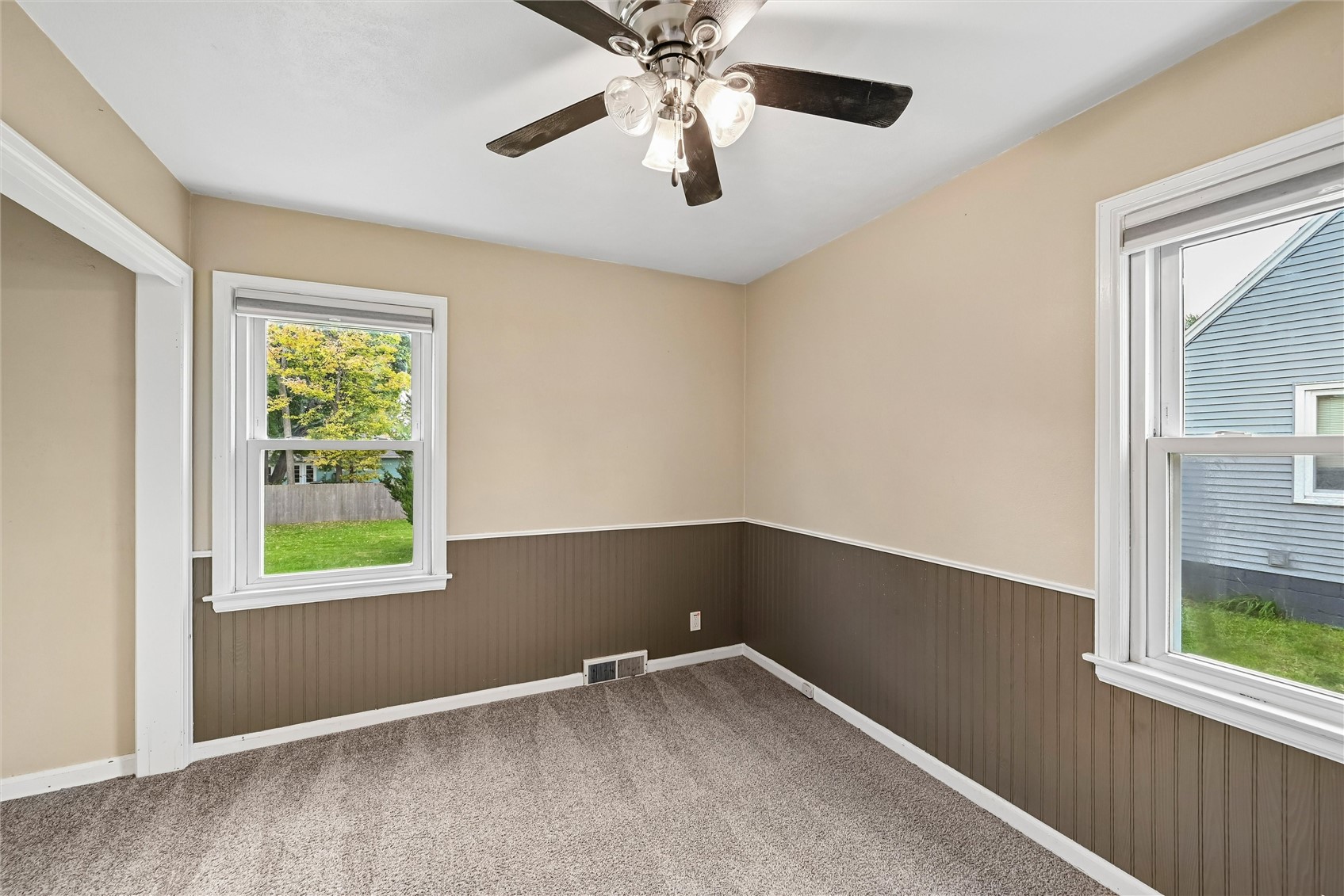 1117 35th Street NE Cedar Rapids IA 52402