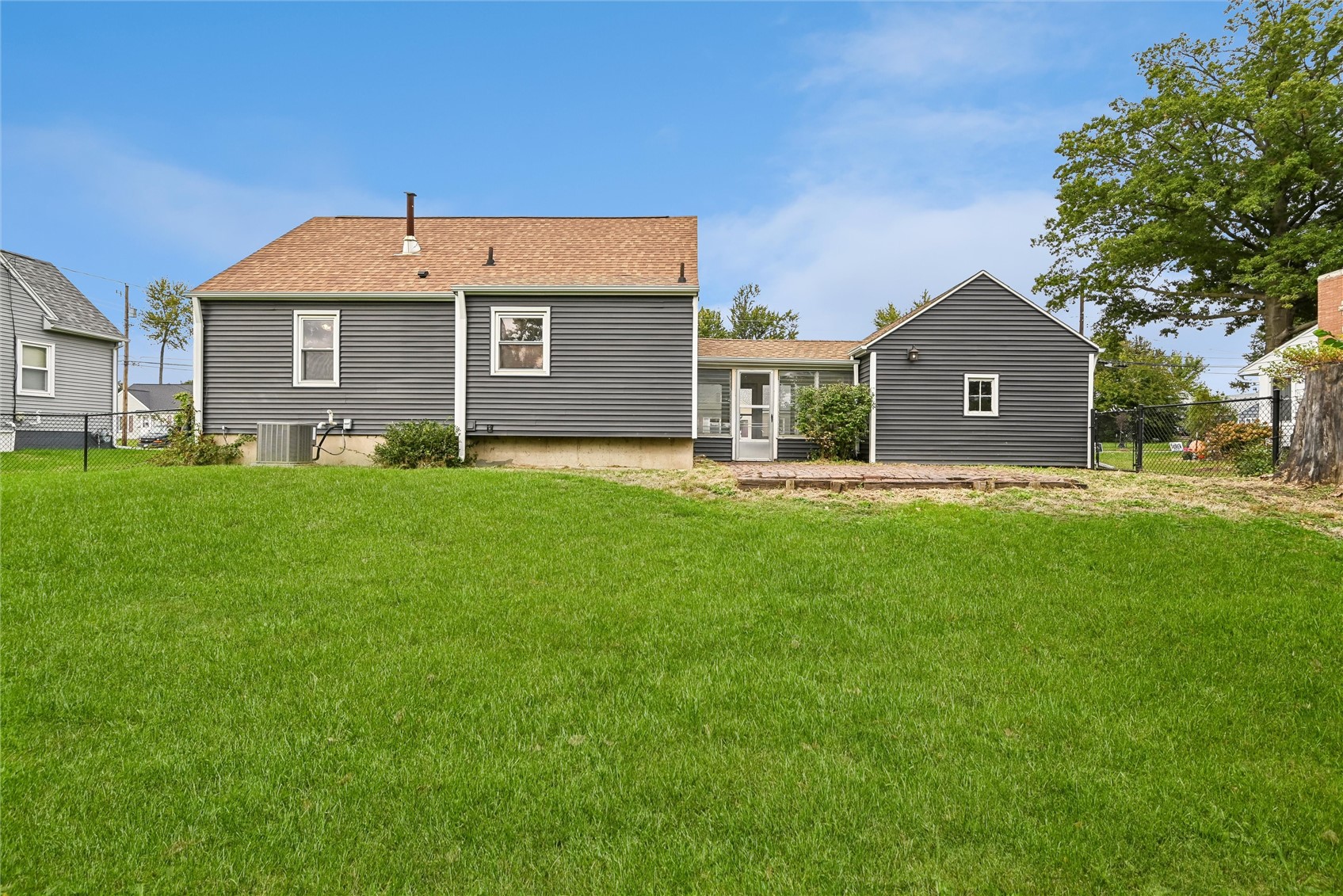 1117 35th Street NE Cedar Rapids IA 52402