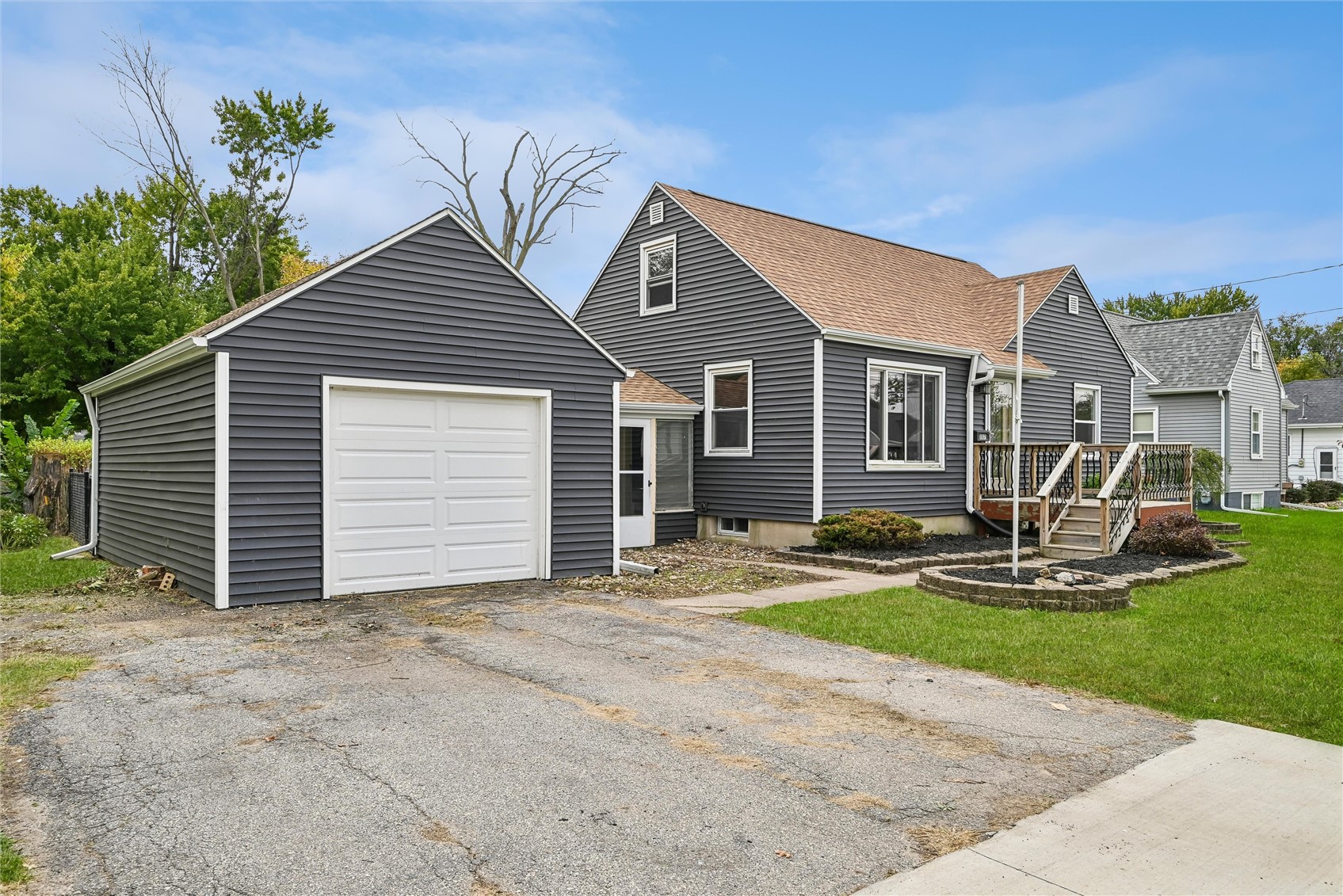 1117 35th Street NE Cedar Rapids IA 52402