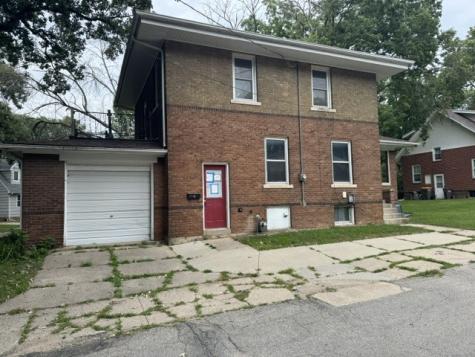5 Willow Drive Mason City IA 50401