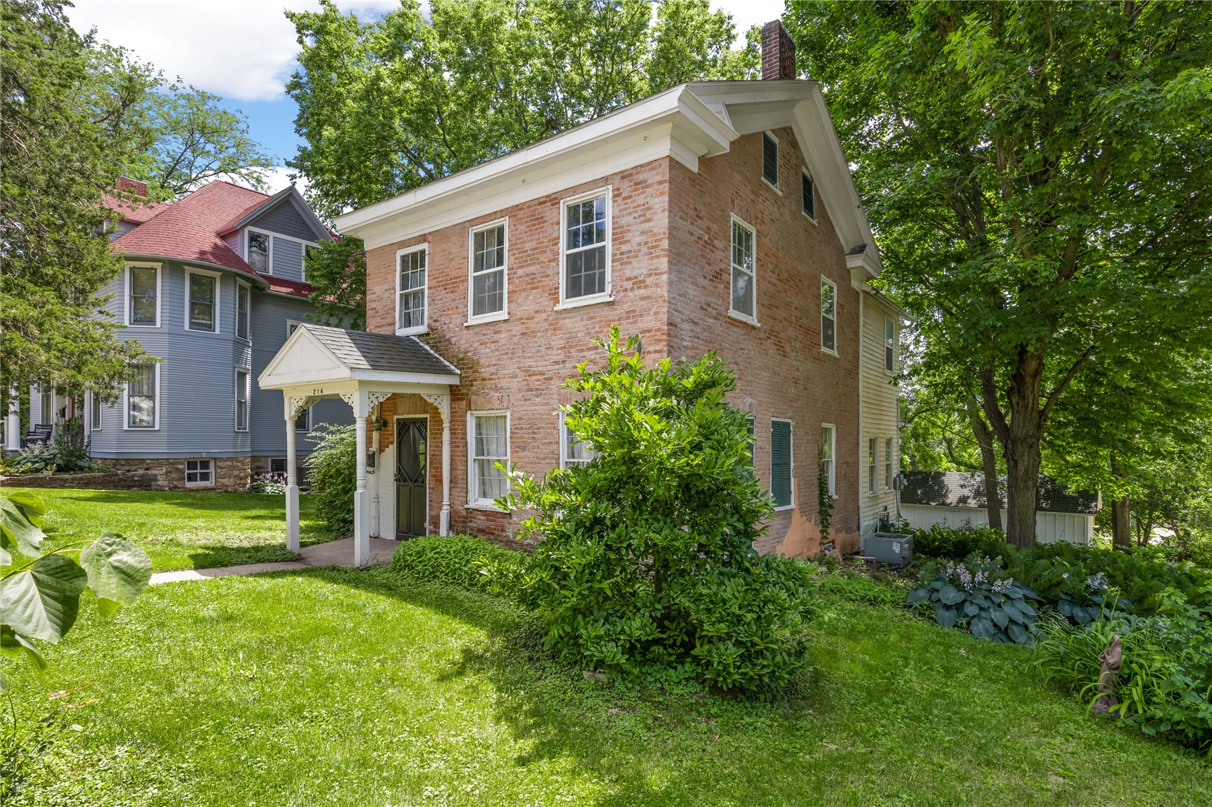 214 2nd Street SE Mt Vernon IA 52314