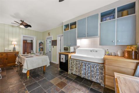 214 2nd Street SE Mt Vernon IA 52314