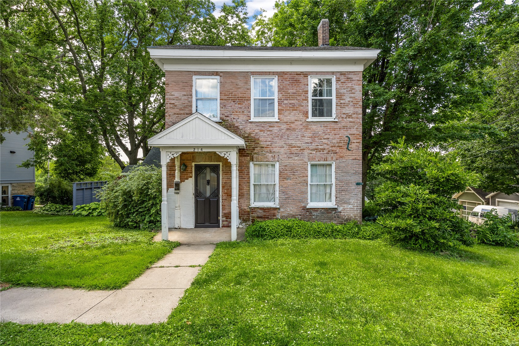 214 2nd Street SE Mt Vernon IA 52314