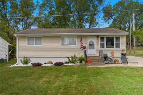 921 7th Street SE Mt Vernon IA 52314