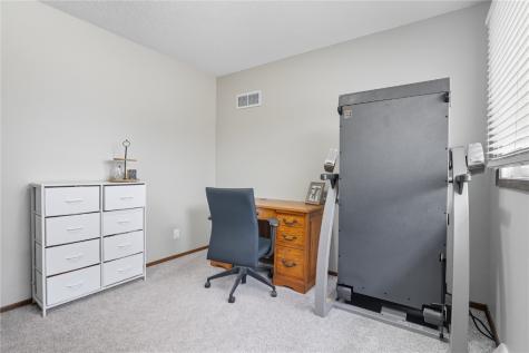 921 7th Street SE Mt Vernon IA 52314