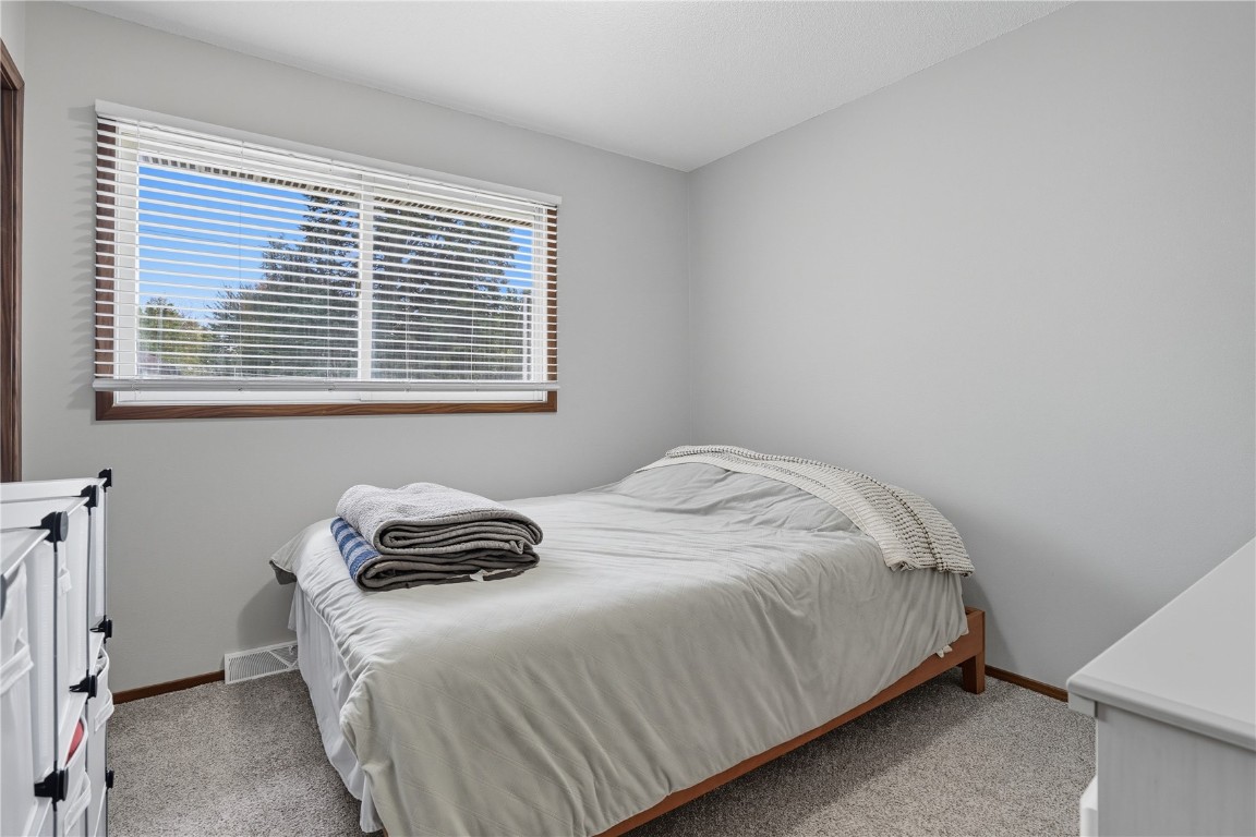921 7th Street SE Mt Vernon IA 52314