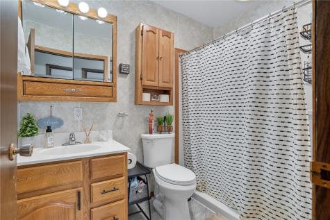 921 7th Street SE Mt Vernon IA 52314