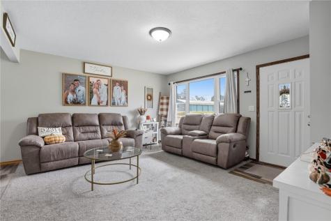 921 7th Street SE Mt Vernon IA 52314