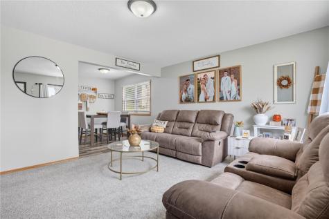 921 7th Street SE Mt Vernon IA 52314
