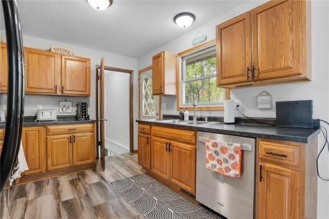 921 7th Street SE Mt Vernon IA 52314