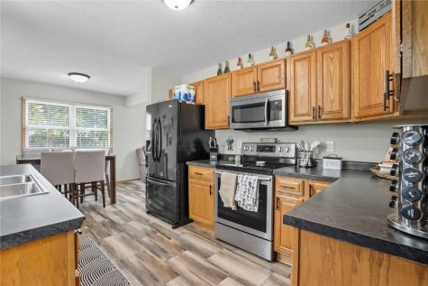 921 7th Street SE Mt Vernon IA 52314