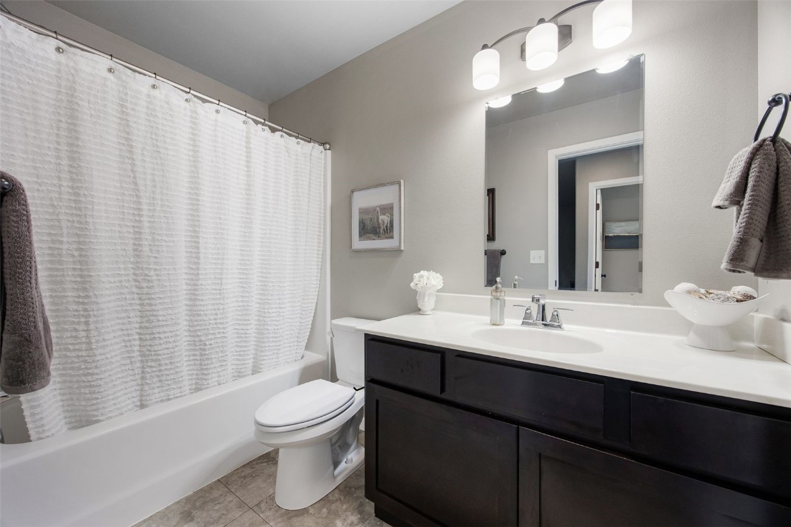 856 N 1st Avenue Iowa City IA 52245