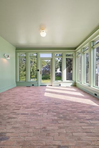 304 E Union Street Manchester IA 52057