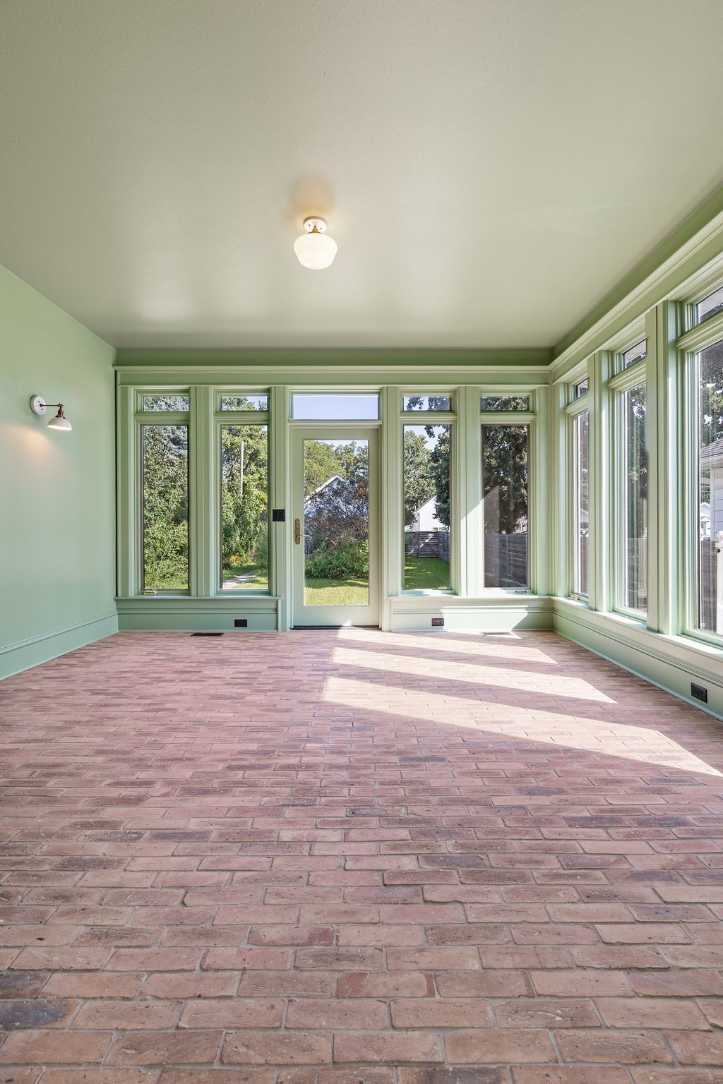 304 E Union Street Manchester IA 52057