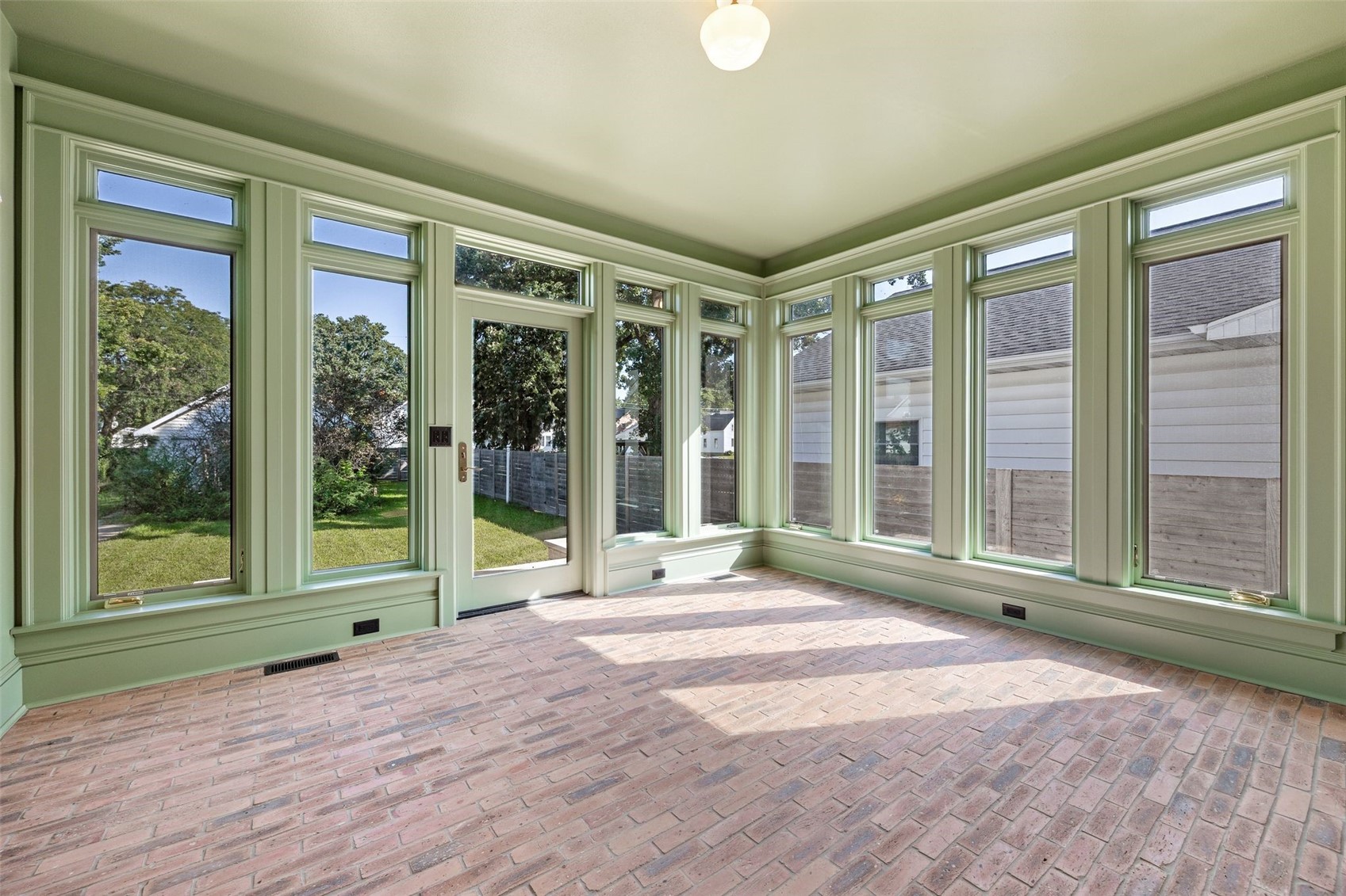 304 E Union Street Manchester IA 52057