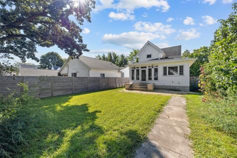 304 E Union Street Manchester IA 52057