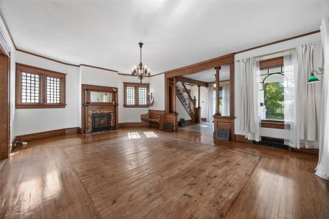 304 E Union Street Manchester IA 52057