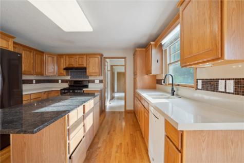 7604 Princeton Drive NE Cedar Rapids IA 52402