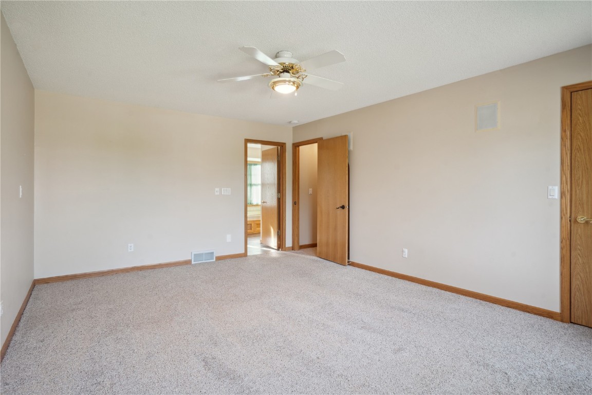 7604 Princeton Drive NE Cedar Rapids IA 52402