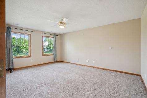 7604 Princeton Drive NE Cedar Rapids IA 52402