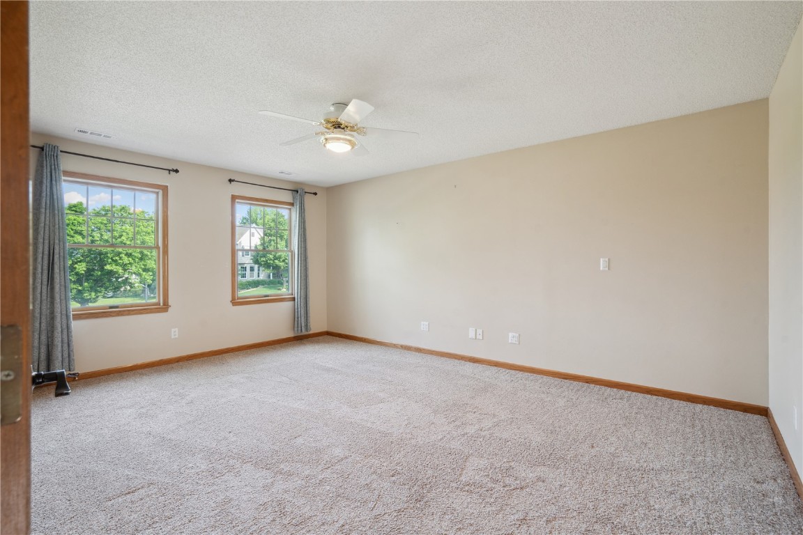 7604 Princeton Drive NE Cedar Rapids IA 52402