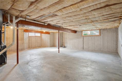 7604 Princeton Drive NE Cedar Rapids IA 52402