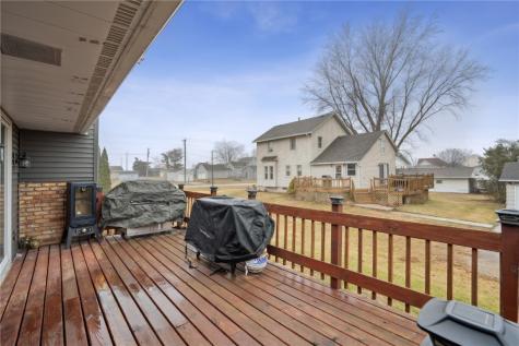 202 7th Street Van Horne IA 52346
