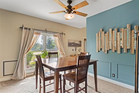 4322 Pioneer Trail SE Cedar Rapids IA 52403