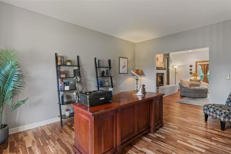 4322 Pioneer Trail SE Cedar Rapids IA 52403