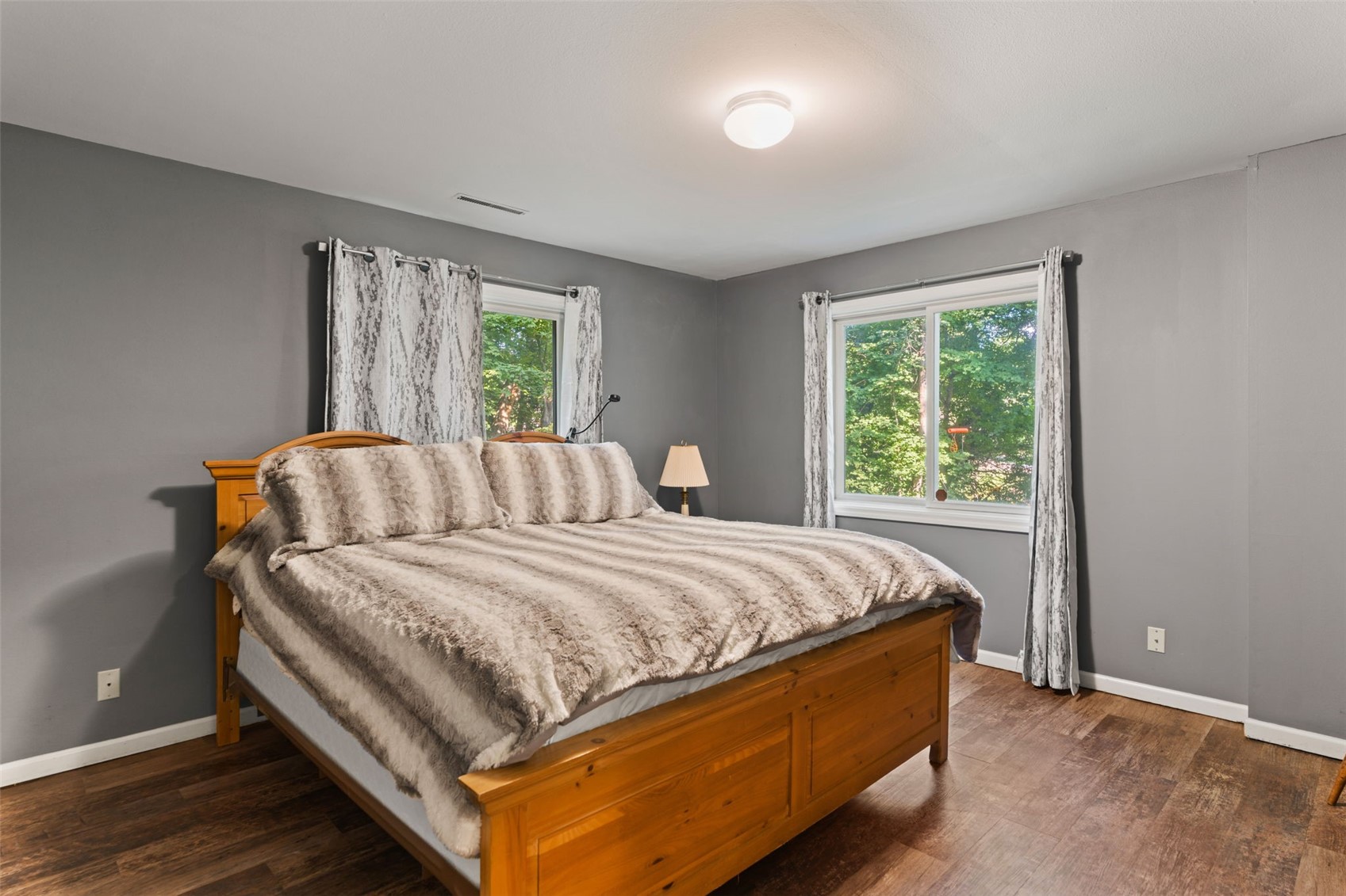 4322 Pioneer Trail SE Cedar Rapids IA 52403