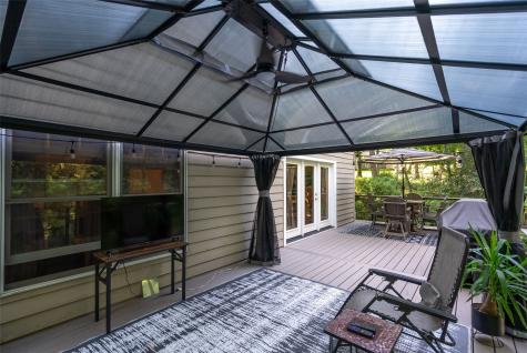 4322 Pioneer Trail SE Cedar Rapids IA 52403