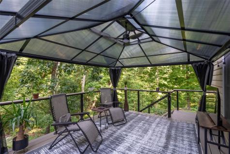4322 Pioneer Trail SE Cedar Rapids IA 52403
