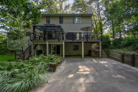 4322 Pioneer Trail SE Cedar Rapids IA 52403