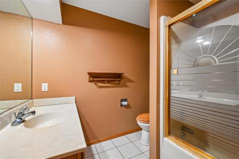 21261 White Tail Ridge Anamosa IA 52205