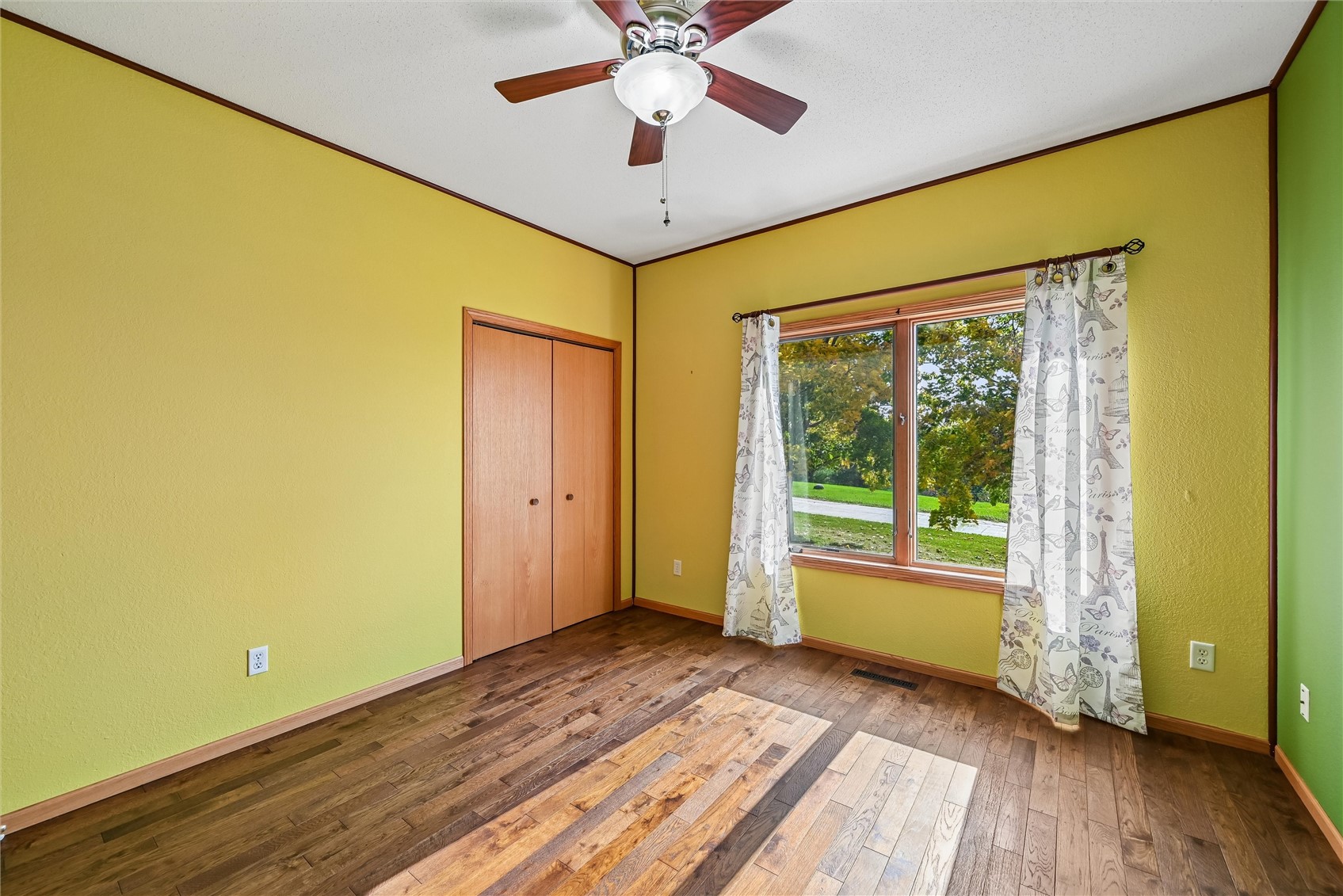 21261 White Tail Ridge Anamosa IA 52205