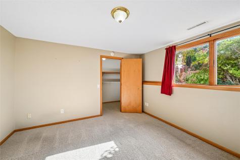 21261 White Tail Ridge Anamosa IA 52205