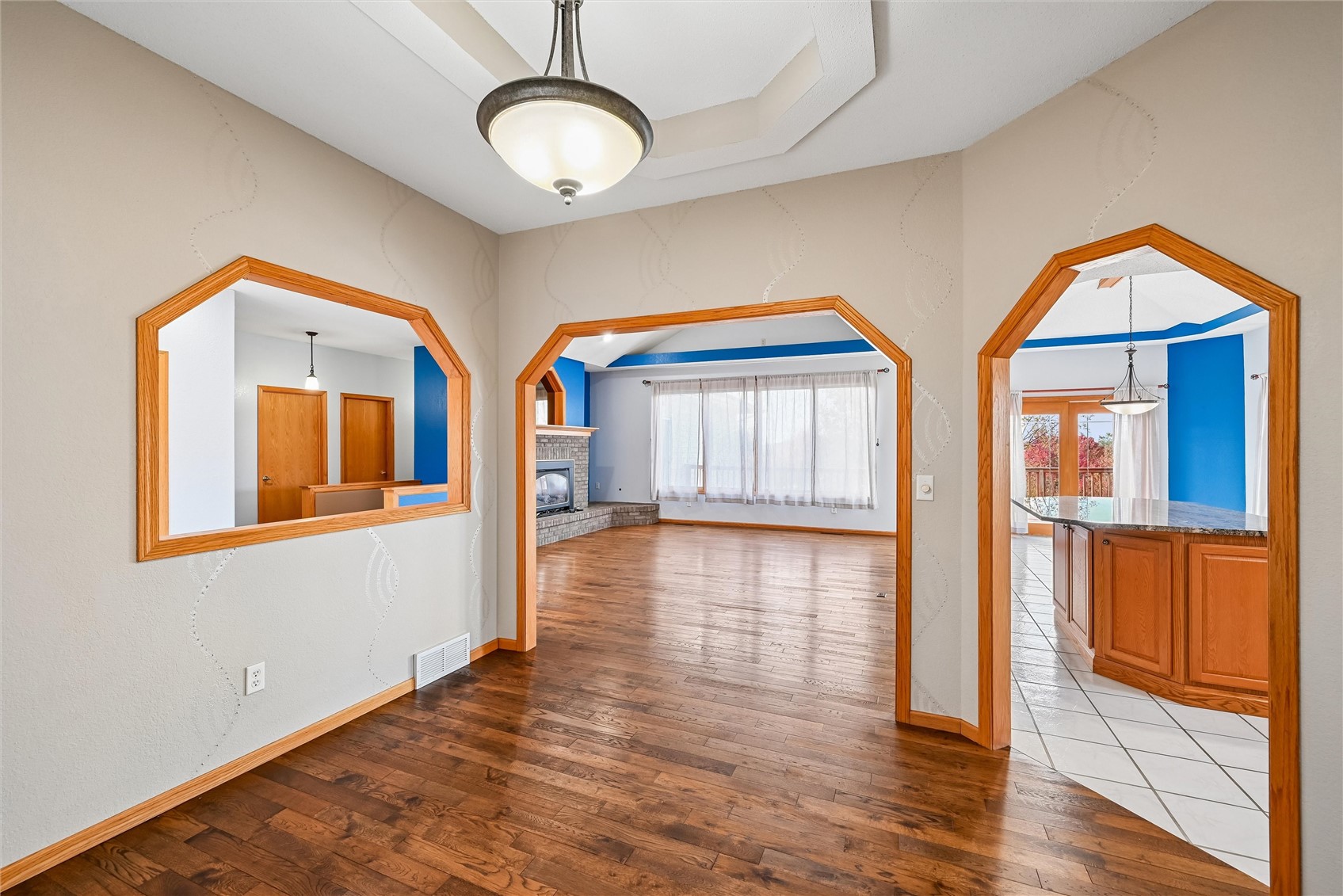 21261 White Tail Ridge Anamosa IA 52205