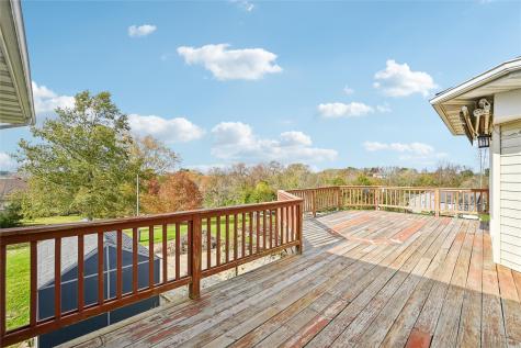 21261 White Tail Ridge Anamosa IA 52205