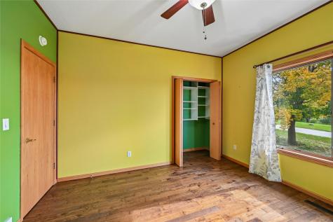 21261 White Tail Ridge Anamosa IA 52205