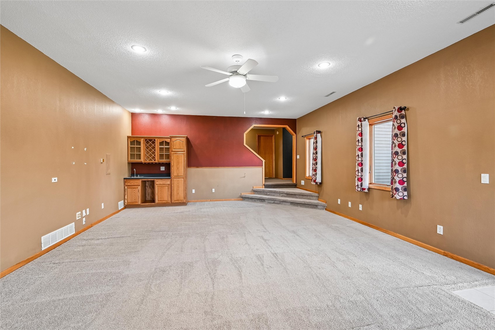 21261 White Tail Ridge Anamosa IA 52205