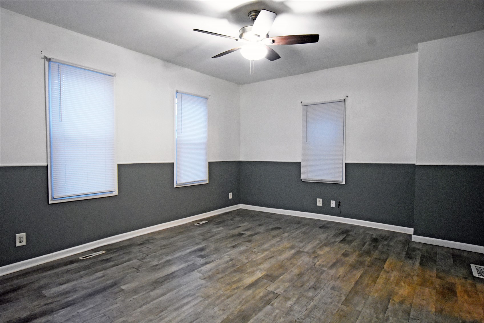 208 7th Street SW Cedar Rapids IA 52404