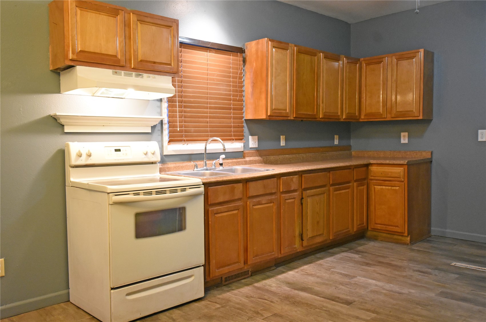 208 7th Street SW Cedar Rapids IA 52404