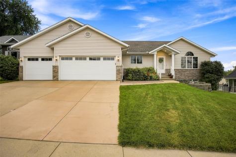 1319 Jackson Woods Court NW Cedar Rapids IA 52405