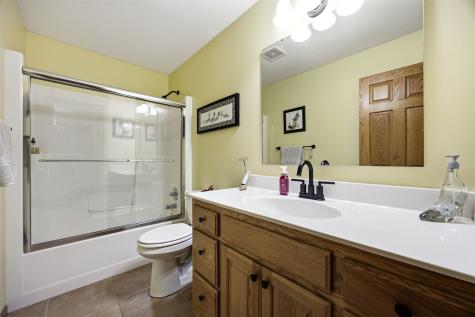 1319 Jackson Woods Court NW Cedar Rapids IA 52405